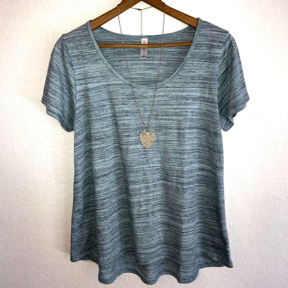 LuLaRoe Classic T - Size Large